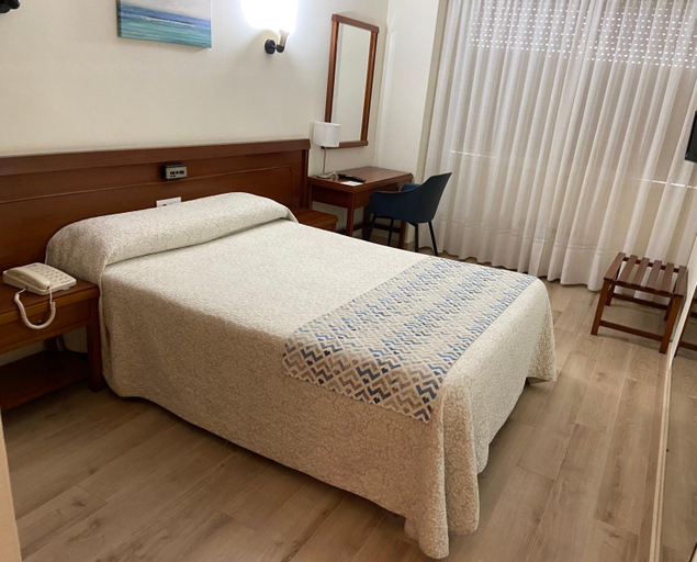 Bedroom 3, Hotel Almendra, A Coruña