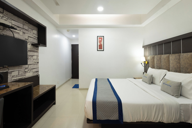 Bedroom 2, Pravasa Hotel by Sapphire, Vadodara, Vadodara