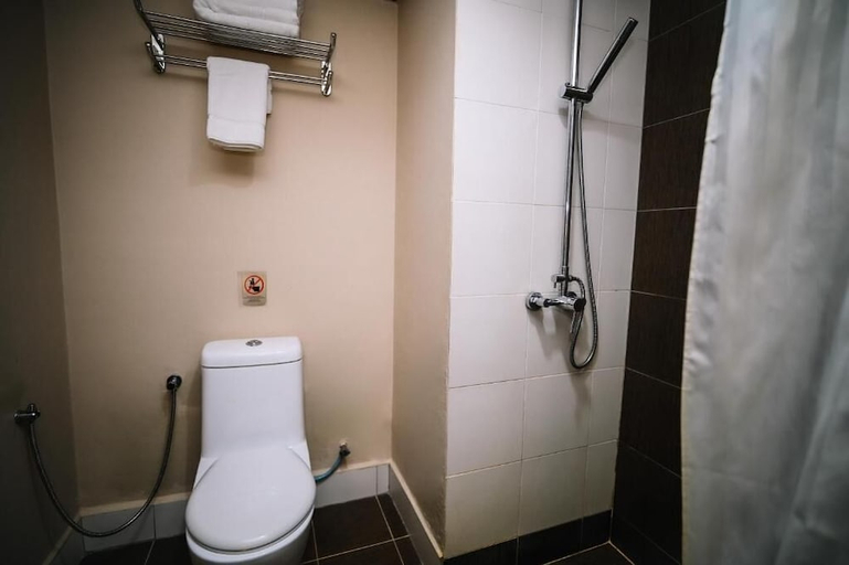 Bathroom 4, Kingston Hotel 9 @ Jonker Street, Melaka, Malacca City