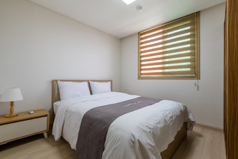 Bedroom 3, Homefourest Residence Hotel Okpo, Geoje