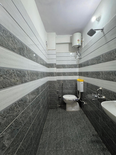 Bathroom 3, Heritage Ganga Hotel In Varanasi, Varanasi