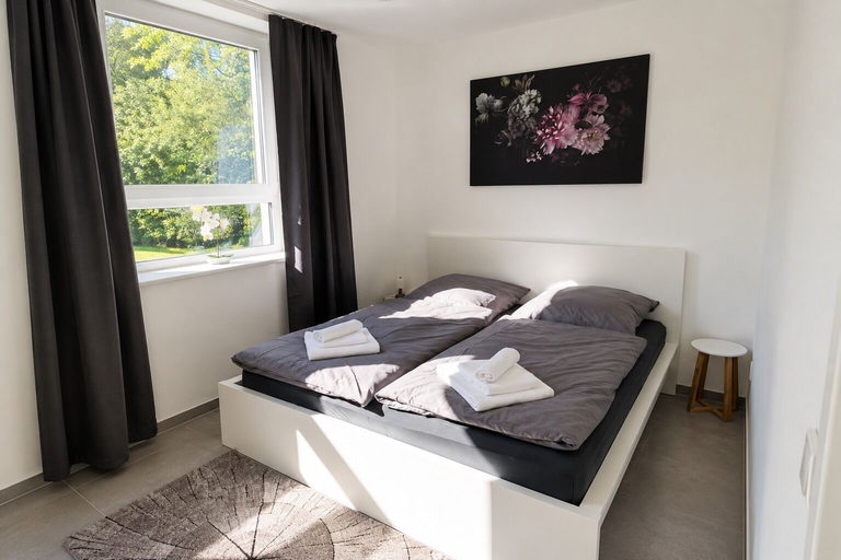 Room 3, Apartment mit Terrasse, Bielefeld