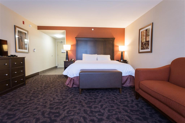 Bedroom 3, Hampton Inn by Hilton Elliot Lake, Algoma