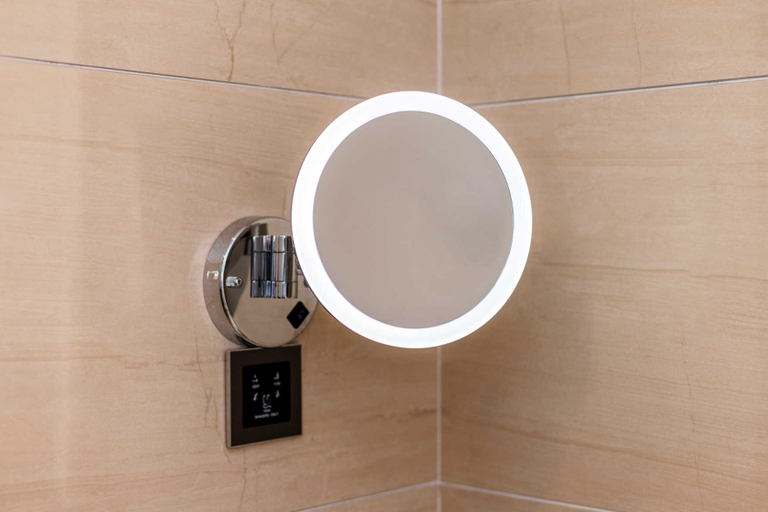 Bathroom, Lavande Hotel Maoming Dianbai Wanda Plaza, Maoming