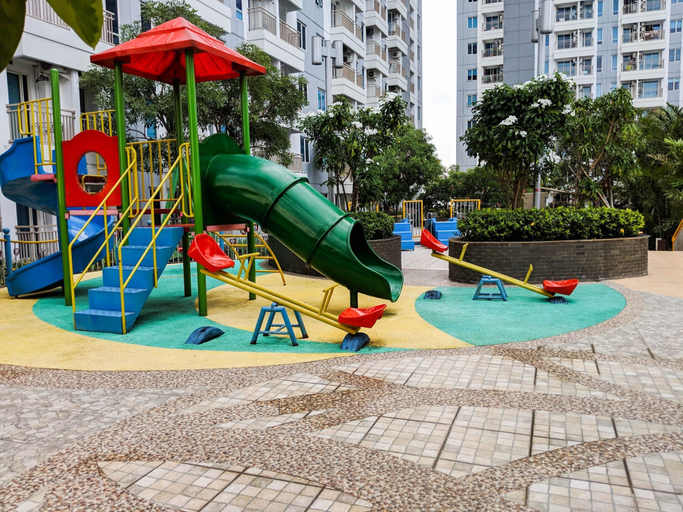 Children's play area - outdoor, Serene Spacious 2Br At Apartment Benson Supermall Mansion, Surabaya