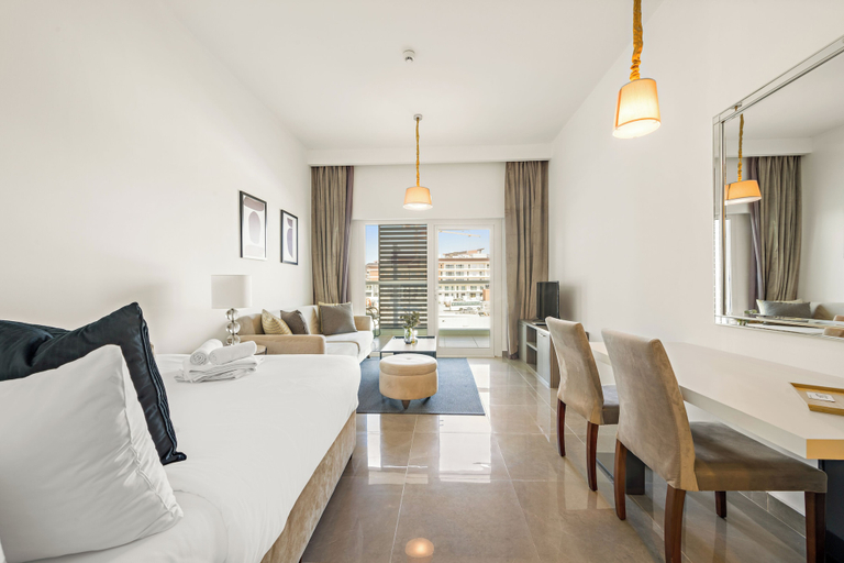 Room 3, Silkhaus Leonardo Residences, Abu Dhabi City