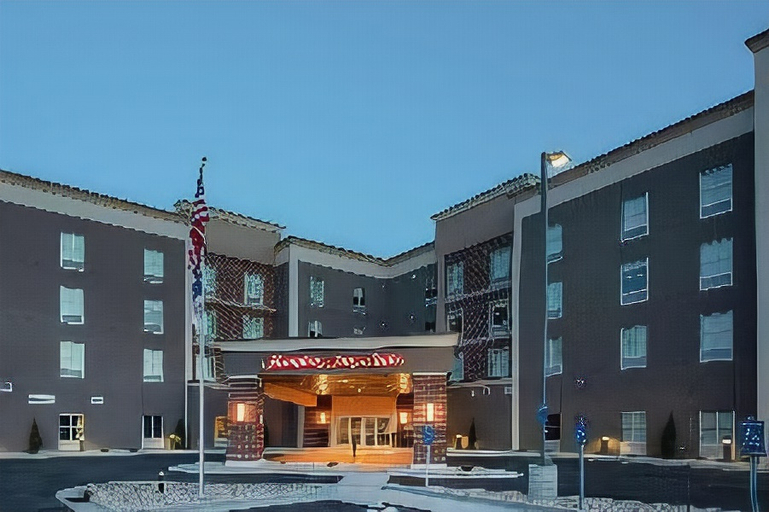 Exterior & Views 2, Hampton Inn & Suites Logan, Cache