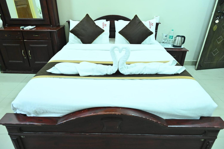 Bedroom 2, MALDIVES INN, Bangalore
