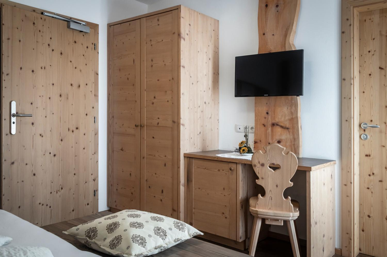 Bedroom 2, Der Brunnerhof, Bolzano