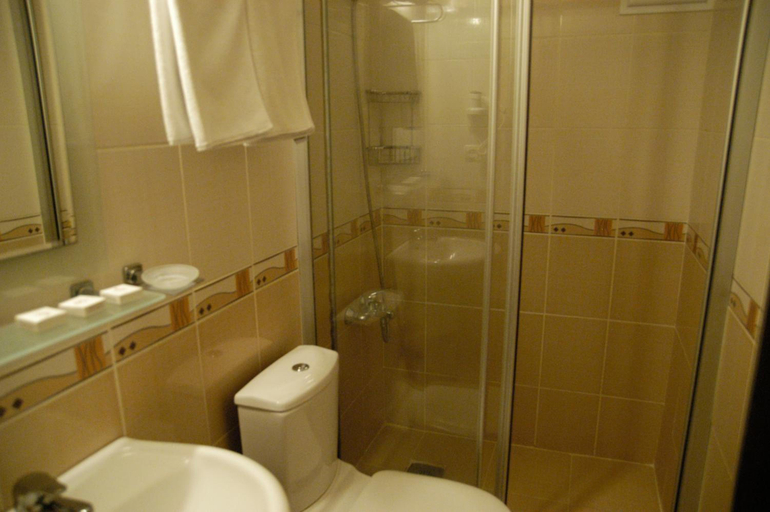 Bathroom 3, Merdan Hotel, Fatih