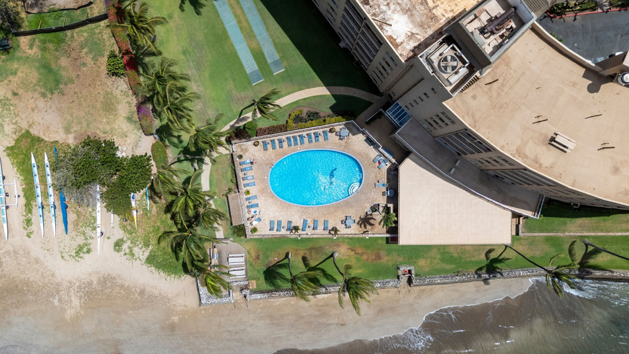 Pool 5, Menehune Shores, #206 2 Bedroom Condo, Maui