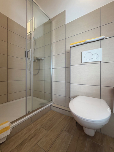 Bathroom 5, Hotel Kull von Schmidsfelden, Calw