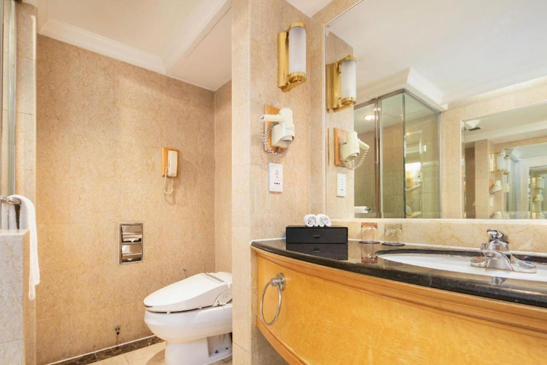 Bathroom 4, Grand Metropark Hotel Nanjing, Nanjing