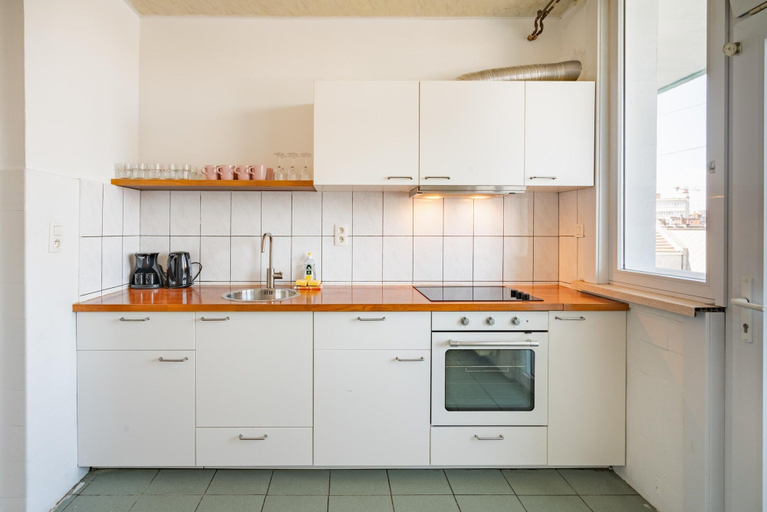 Private kitchen 2, Bright & Spacious 3bhk Apartment, Antwerpen