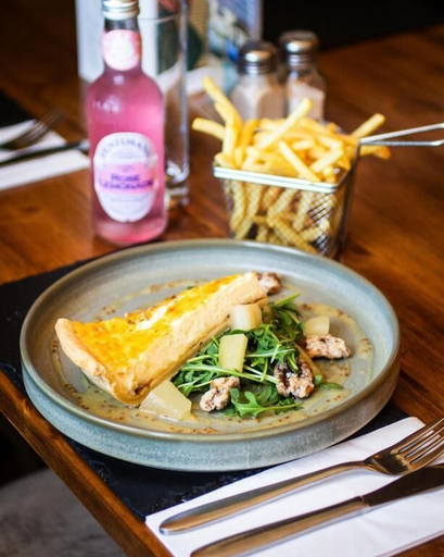 Food & Drinks, The White Hart Inn, Essex
