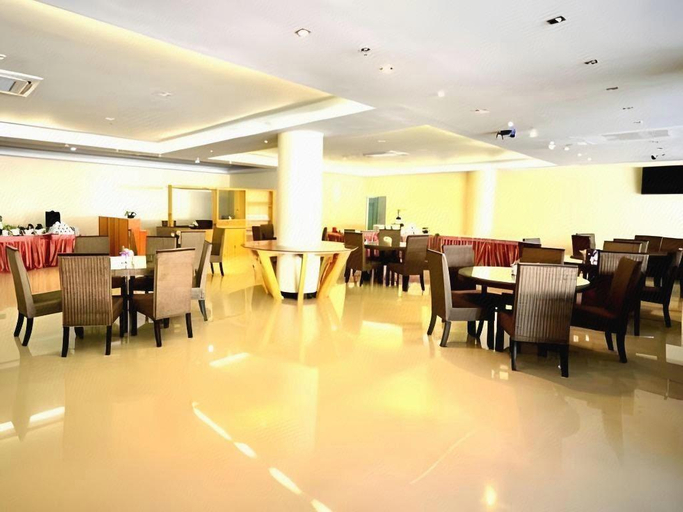 Food & Drinks 5, Piyaporn Pavilion, Mae Sai