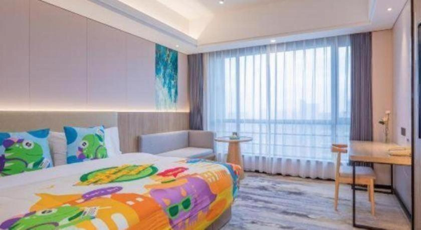 Bedroom 2, Jiaxing Fortune Holiday Hotel, Jiaxing