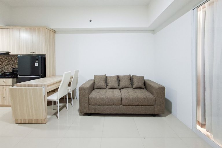 Living room 3, Nice Look 1Br At Apartment Tamansari Bintaro Mansion, Tangerang Selatan