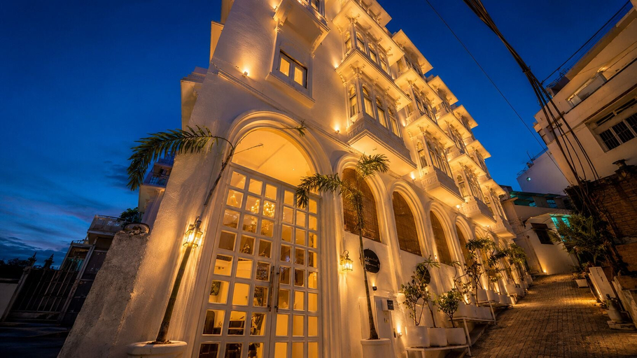 Exterior & Views, Grandrosse Boutique - Lake Facing Hotel, Udaipur