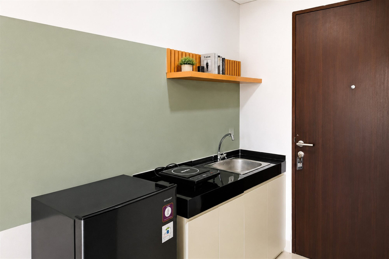 Interior 5, Comfortable And Functional Studio Room At Apartment Transpark Bintaro, Tangerang Selatan
