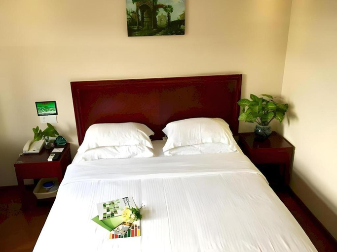 Bedroom 2, GreenTree Inn Haikou Guomao Business Hotel, Haikou