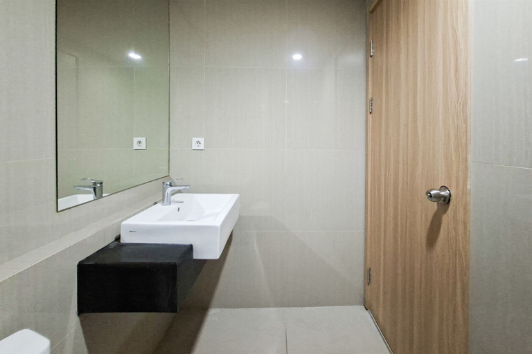 Bathroom 2, Skyline View 1Br Without Living Room At Apartment Bintaro Embarcadero, Tangerang
