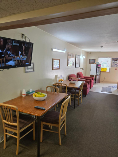 Food & Drinks 5, Prairie View Inn, Shelby