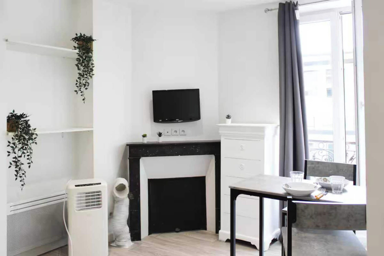 Interior, Cosy Studio - 2P- Clichy, Hauts-de-Seine