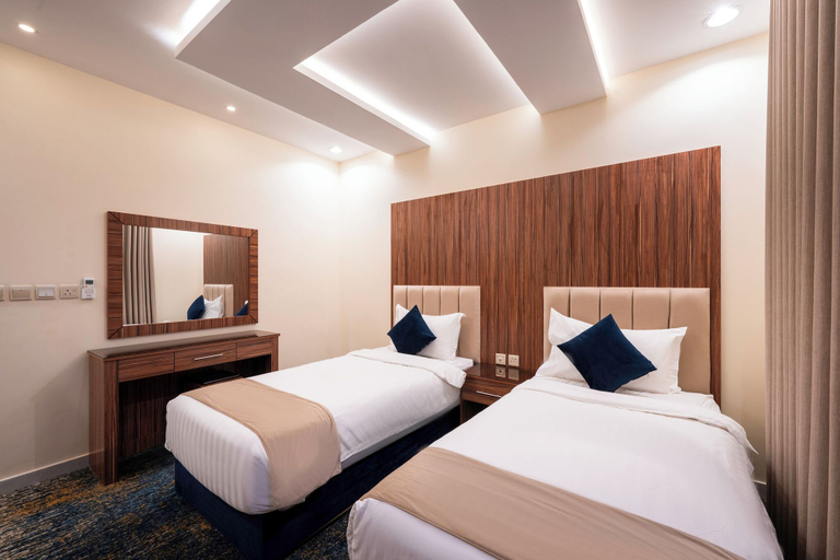 Bedroom 4, Al Qasr Hotel Suites - Al Minsk District