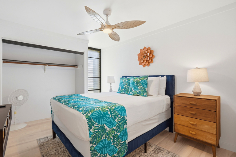 Room 5, Kihei Holiday, #315 2 Bedroom Condo, Maui