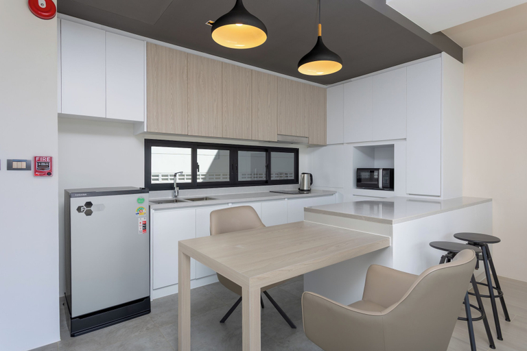 Private kitchenette, Elite Suites Villas Maikhao Phuket, Pulau Phuket