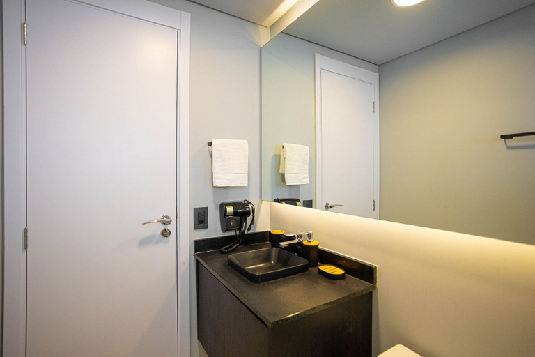 Bathroom 3, Villa Versace, São Paulo