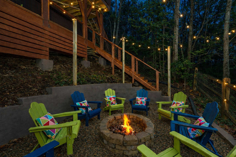 Room 2, Mountain Retreat - Sauna - Hot Tub - Fire Pit, Buncombe