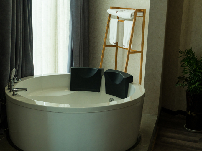 Bathroom 3, Hanzhong Candy Boutique Hotel, Hanzhong