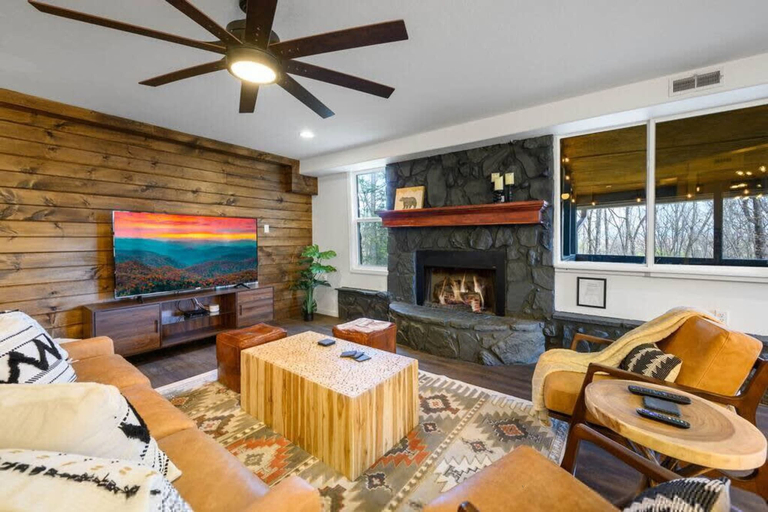 Room 4, Mountain View - Rooftop Patio - Theater - Games, Sevier