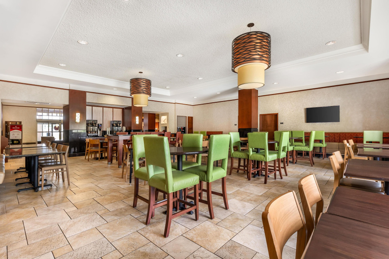 Food & Drinks 5, Drury Inn & Suites St. Louis Forest Park, Saint Louis