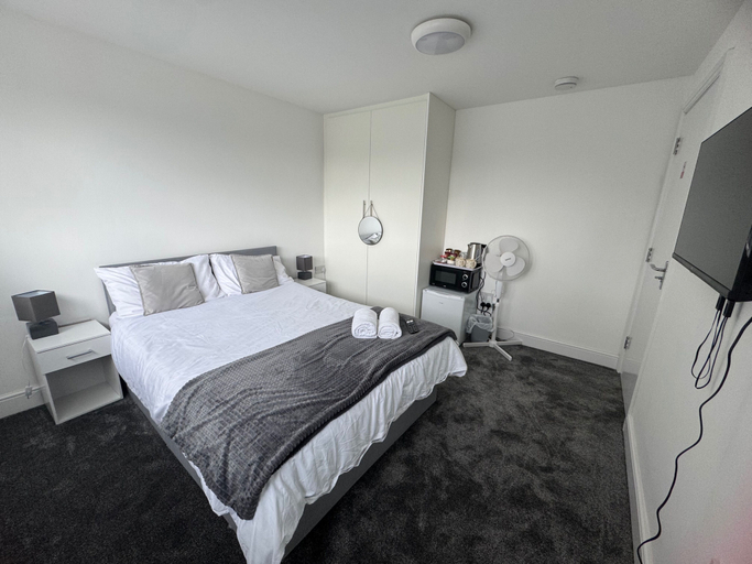 Room, Apartment Sleeps 6 with WiFi, London