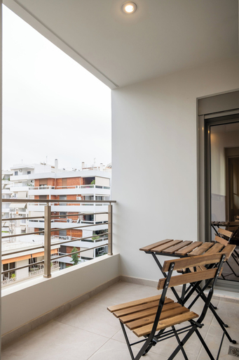 Outdoor dining 2, Lush 3-bed - Parking - 500Mbps - Riviera, Attica