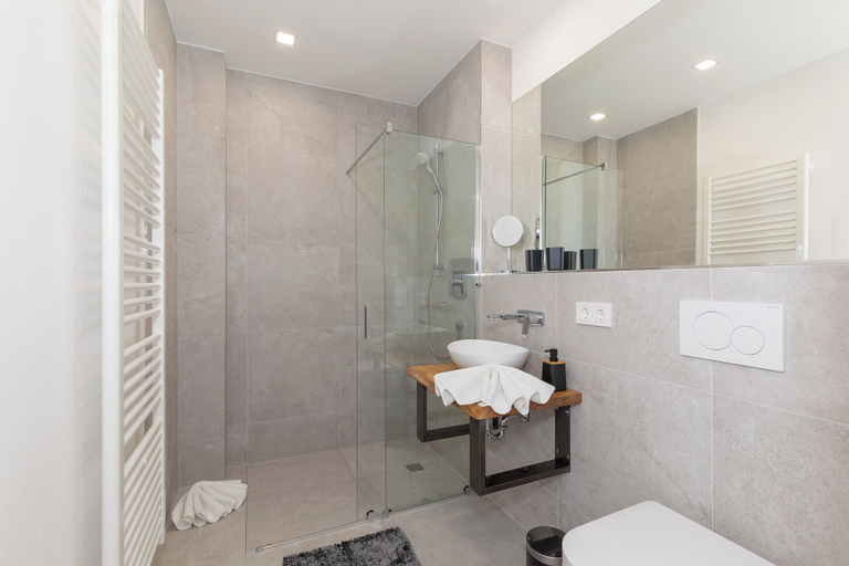 Bathroom 5, MyWinkl-Design-Ferienwohnungen, Traunstein
