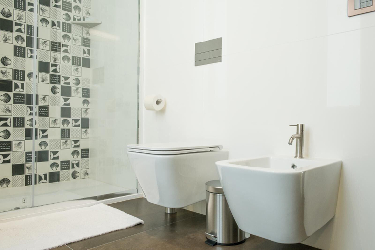 Bathroom 5, Il Divino, Napoli