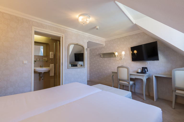 Bedroom 2, Amrâth Hotel Bigarré Maastricht, Maastricht