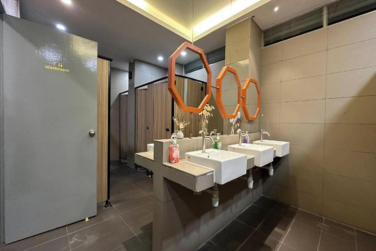 Bathroom 3, Tikiibunk Packers, Kuala Lumpur