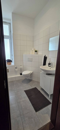 Bathroom 4, Apt Denkmal1909 165qm 8gäste 3BR Balkon und Kicker, Bremerhaven