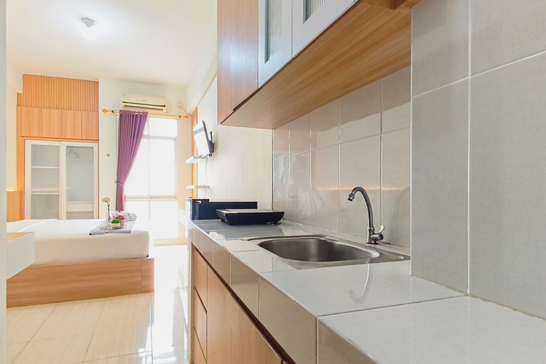 Private kitchen 2, Minimalist And Simple Studio At Bale Hinggil Apartment, Surabaya