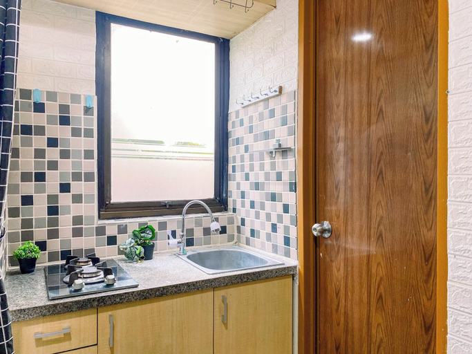 Private kitchen 5, Good Warm Studio Room At Apartment Kebagusan City, Jakarta Selatan