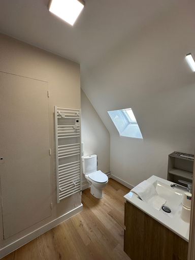 Bathroom 5, HOTEL LES ALIGNEMENTS, Morbihan
