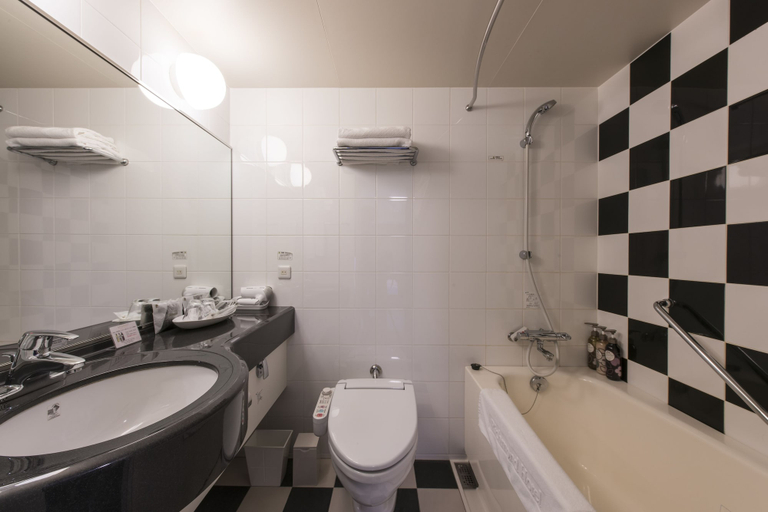 Bathroom 3, Richmond Hotel Nagasaki Shianbashi, Nagasaki
