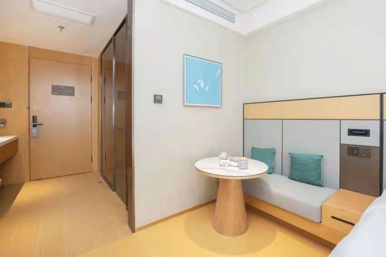 Bathroom 3, Ji Hotel Yantai Wanda Plaza Huanshan Road, Yantai