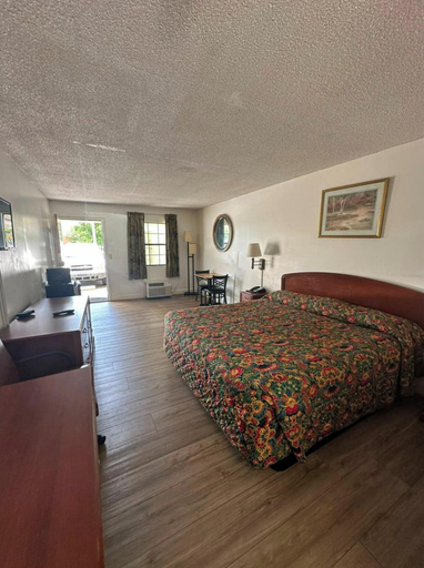 Bedroom 2, American Inn by Hotel O Metter, Candler