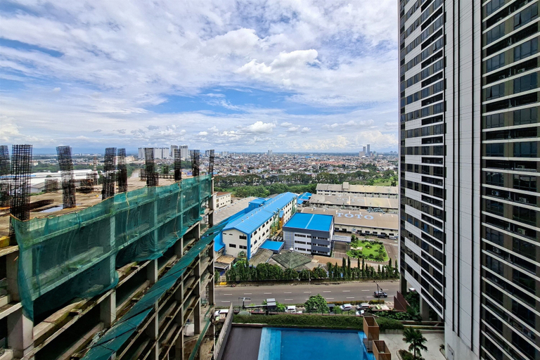 City view, Urban Sleek Studio At Apartment Collins Boulevard, Tangerang